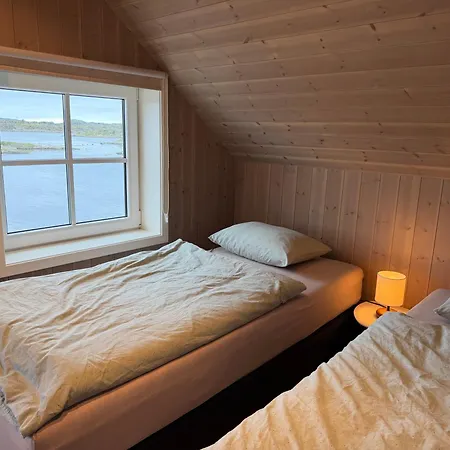 Noatun Waterfront Home, * AVEROY
