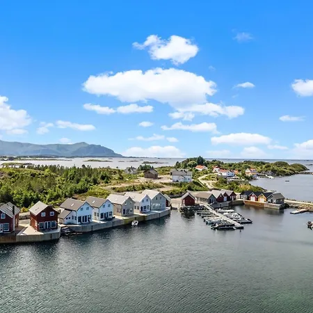 Noatun Waterfront Home, Dom wakacyjny